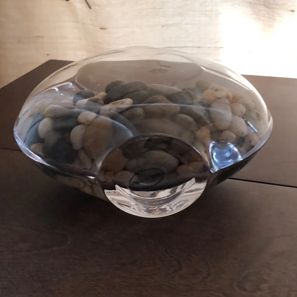 Clear Rounded narrow unique Vase 6’ x 7’ x 3’